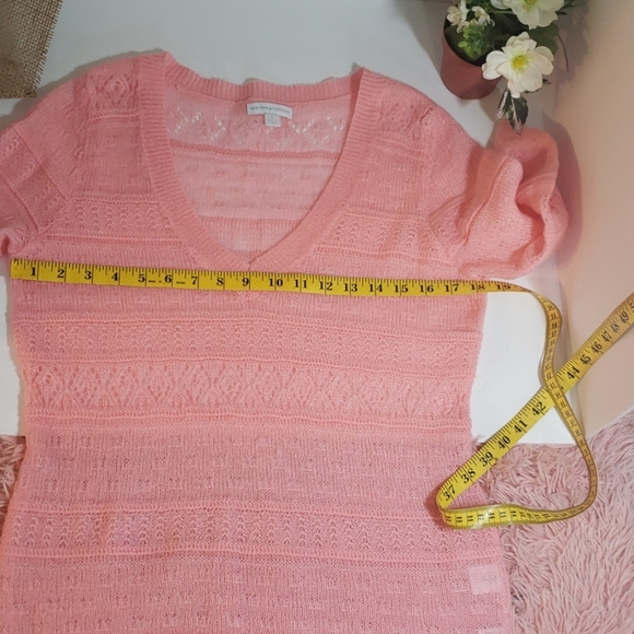 New York & company V neck , 3/4 sleeve S zs - Picture 8 of 8